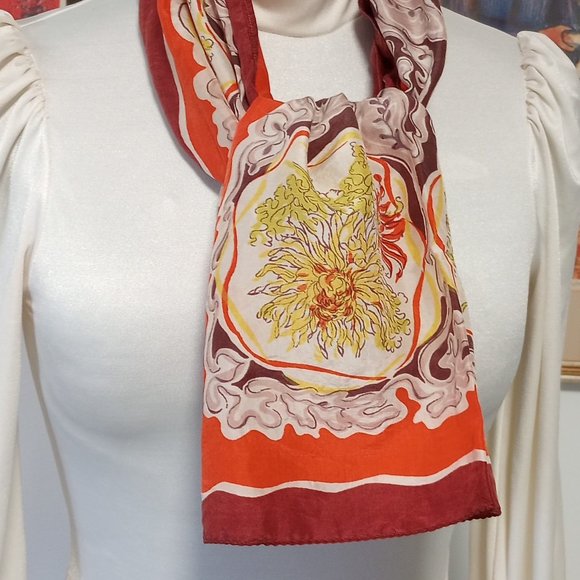 VINTAGE 100% SILK SCARF-NO LABEL -GOOD CONDITION - Picture 1 of 3